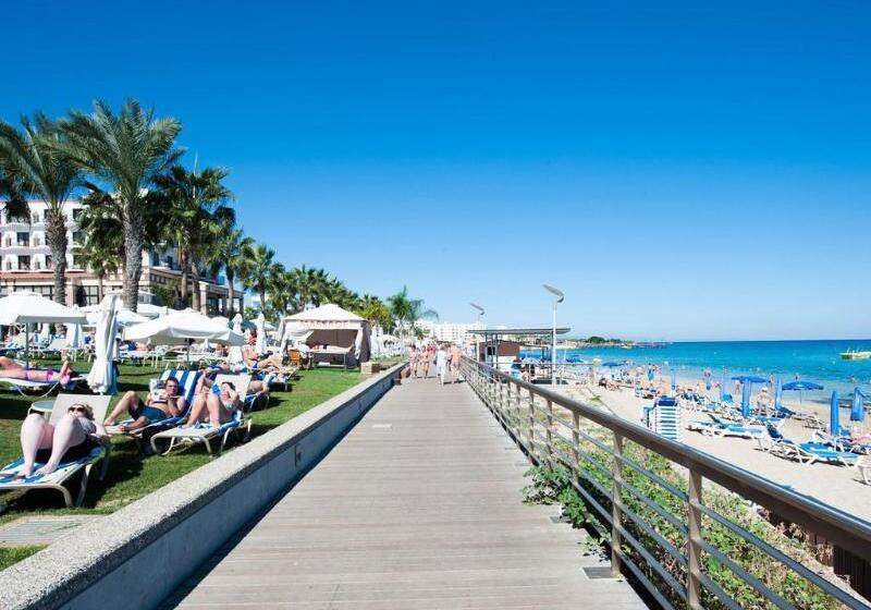 هتل Vrissiana Boutique Beach