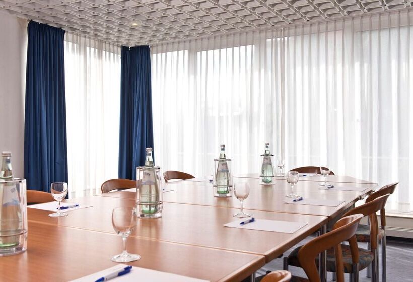 هتل Days Inn Dortmund West