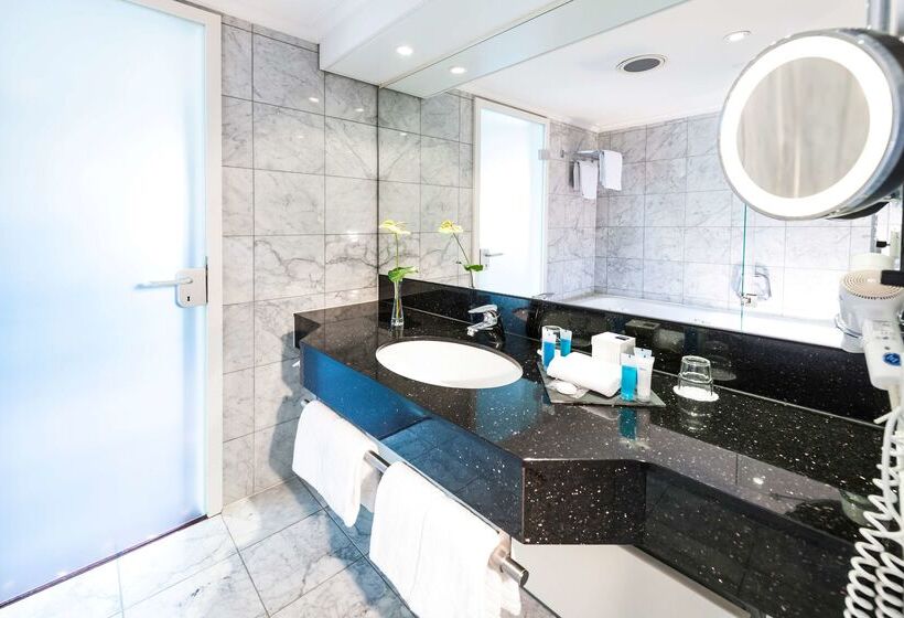 هتل Dorint Venusberg Bonn