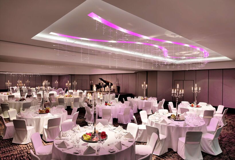 هتل Hyatt Regency Koln