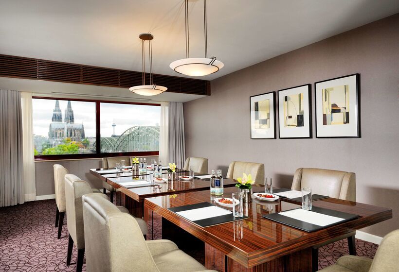 هتل Hyatt Regency Koln