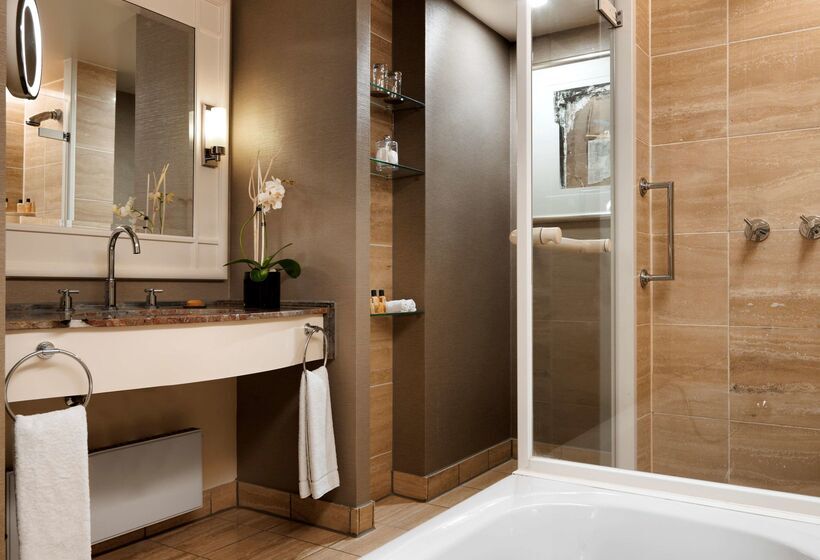 هتل Hyatt Regency Koln