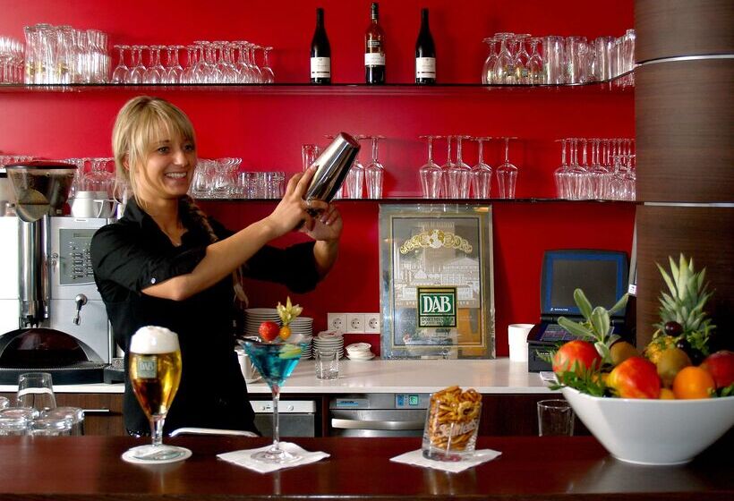 هتل Esplanade Dortmund