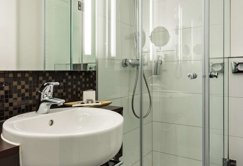 هتل Esplanade Dortmund