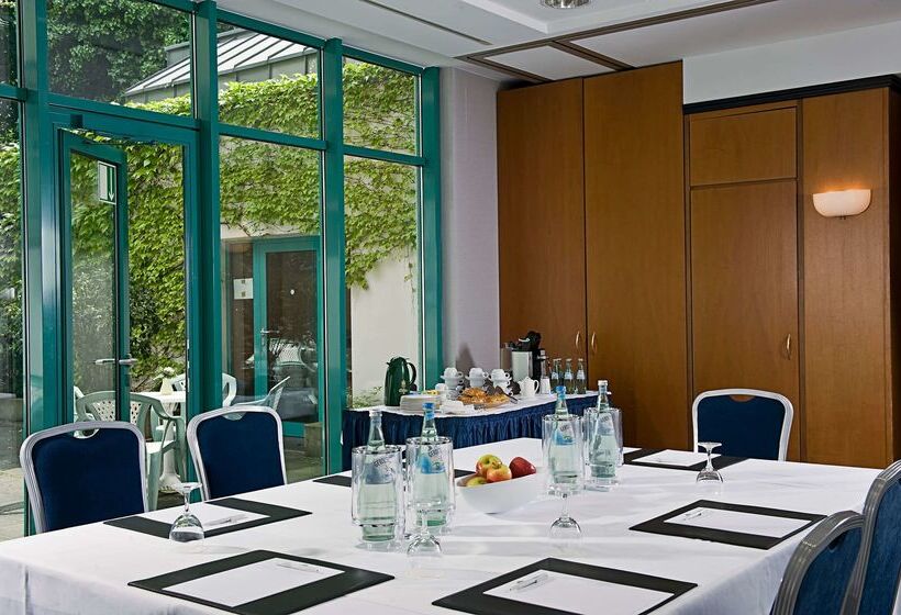 هتل Tryp By Wyndham Köln City Centre