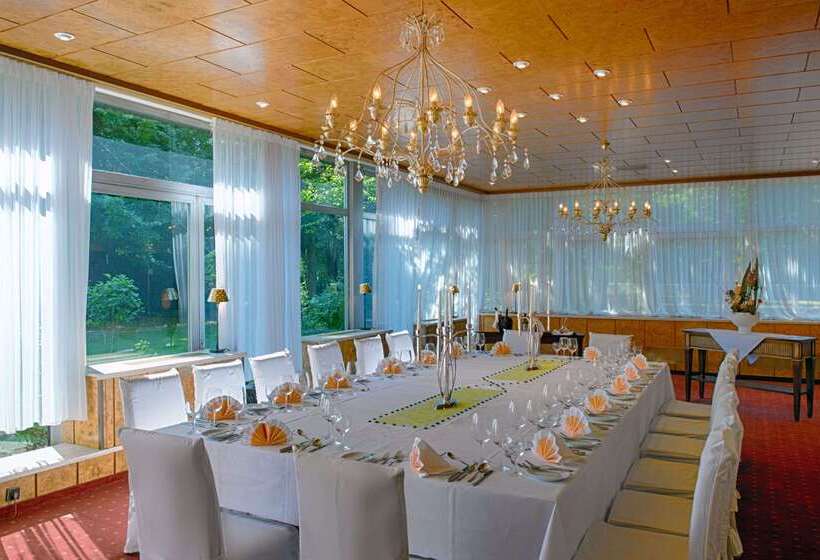 בית מלון כפרי Wyndham Garden Lahnstein Koblenz