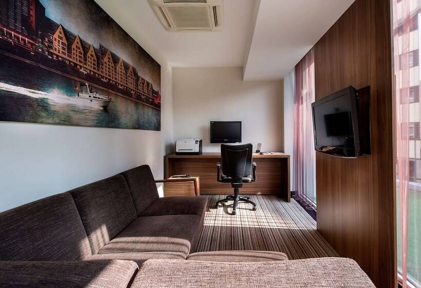 هتل Wyndham Köln