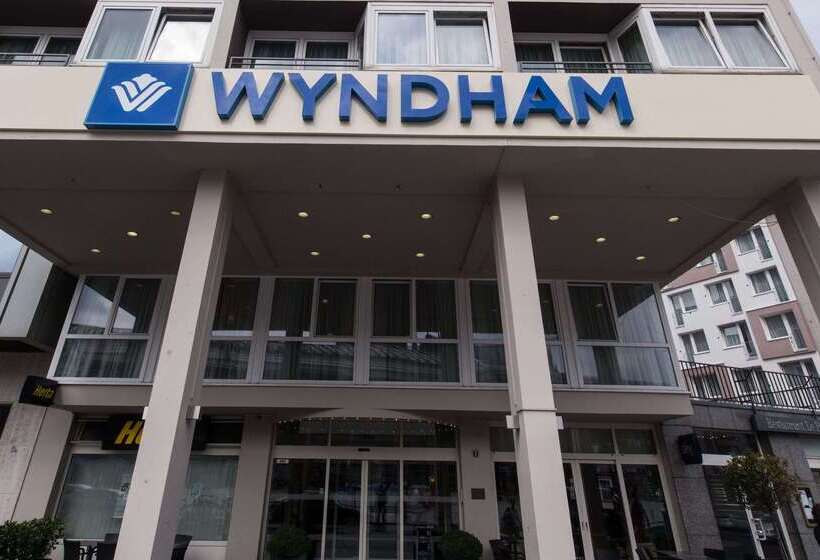 هتل Wyndham Köln