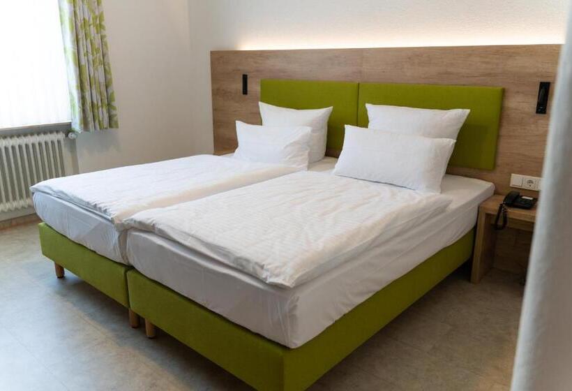 ホテル Bergschloßchen