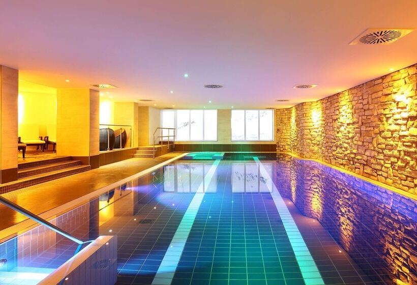 هتل Dorint Resort Winterberg