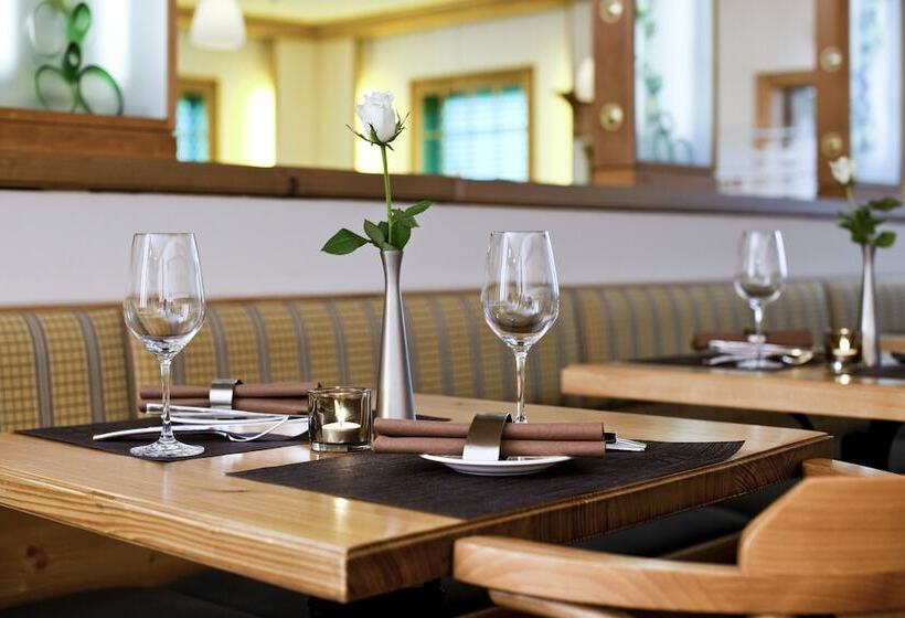 هتل Mercure  Stuttgart Sindelfingen An Der Messe