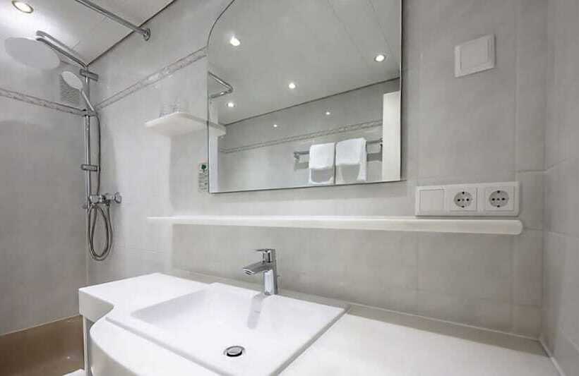 هتل Plaza Inn Rieker Stuttgart Hauptbahnhof