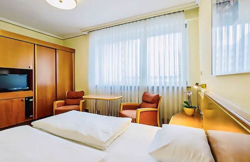 هتل Plaza Inn Rieker Stuttgart Hauptbahnhof