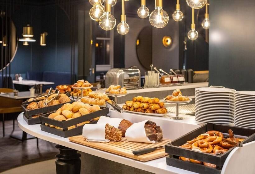 هتل Pullman Stuttgart Fontana