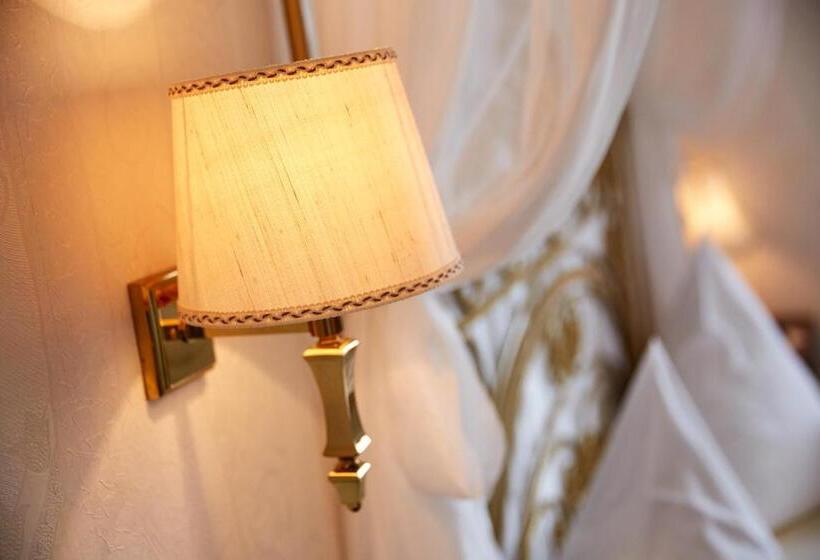 Schloßhotel Kurfürstliches Amtshaus Dauner Burg