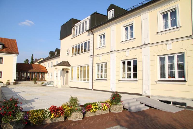 فندق Am Schlosspark Zum Kurfurst