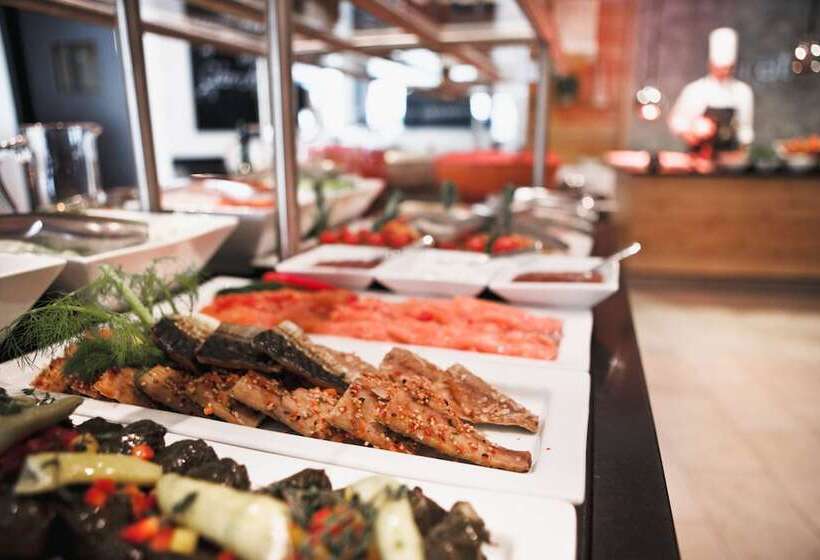 هتل Holiday Inn Munich City Centre, An Ihg