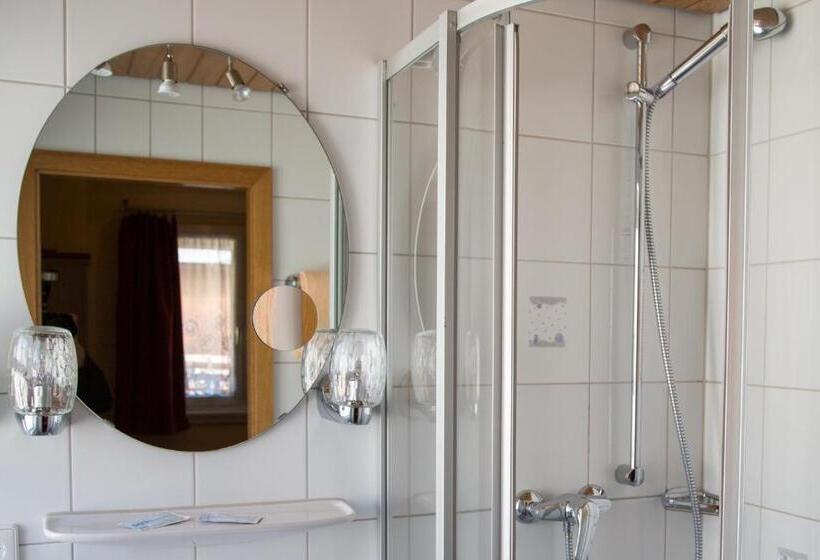 فندق Restaurant Löwen