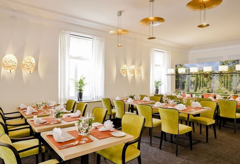 هتل Reutemannseegarten