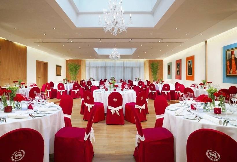 هتل Sheraton Carlton  Nuernberg