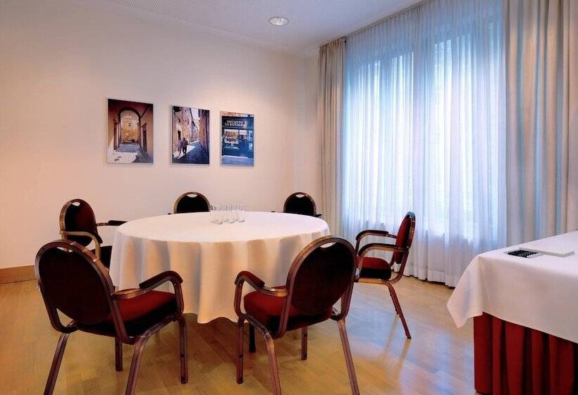 هتل Sheraton Carlton  Nuernberg