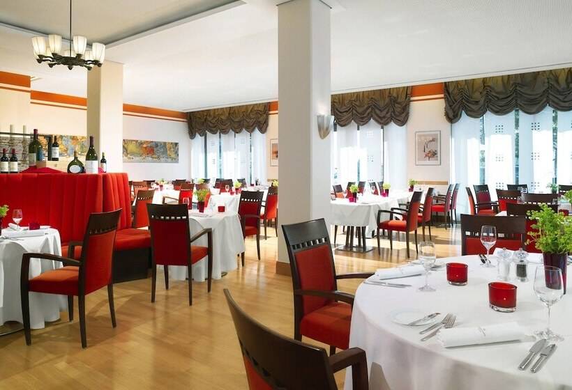 هتل Sheraton Carlton  Nuernberg