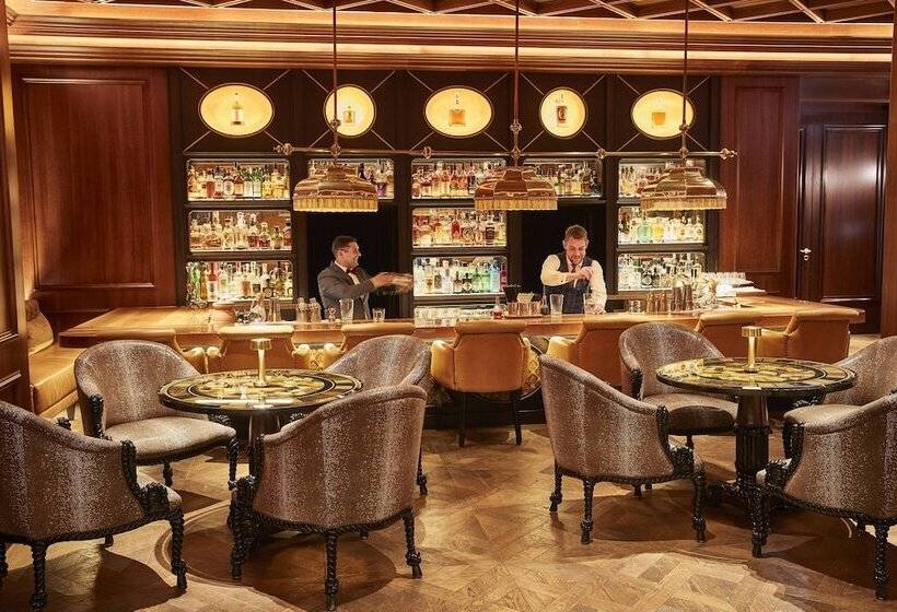 فندق Vier Jahreszeiten Kempinski München