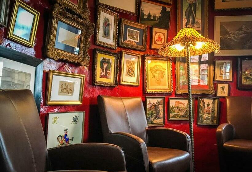 Отель Vier Jahreszeiten