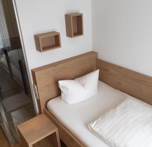 فندق Zur Schönen Aussicht