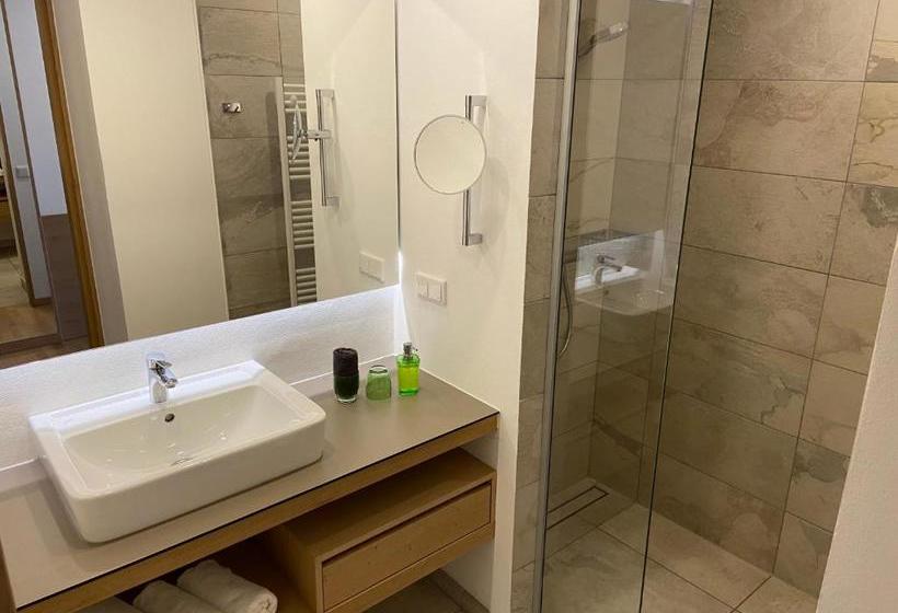 فندق Zur Schönen Aussicht