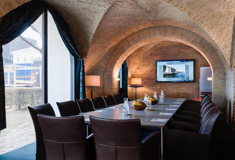 هتل Copenhagen Admiral