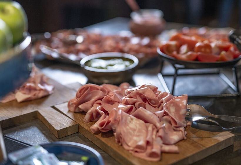 בית מלון כפרי Mayfair