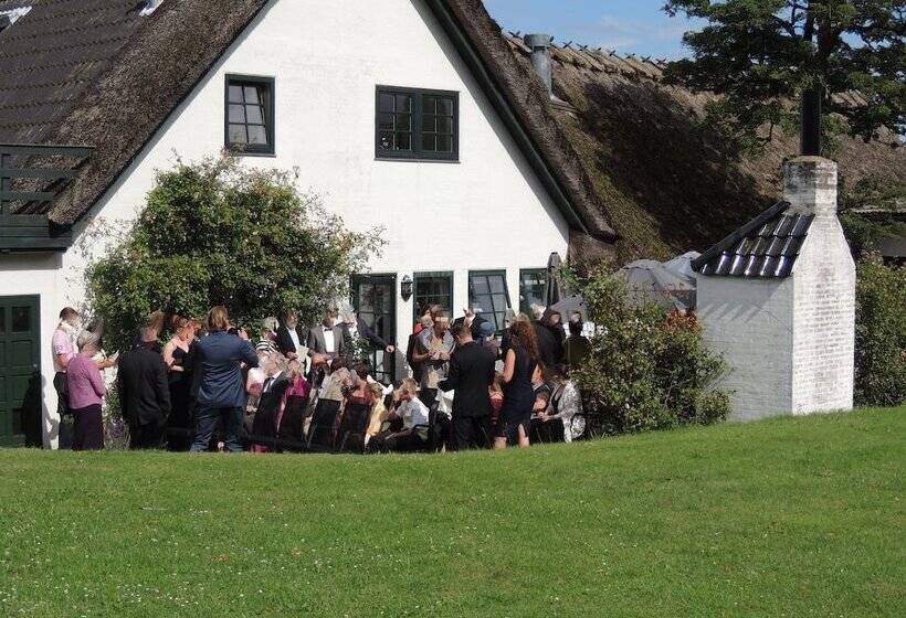 בית מלון כפרי Munkebo Kro &