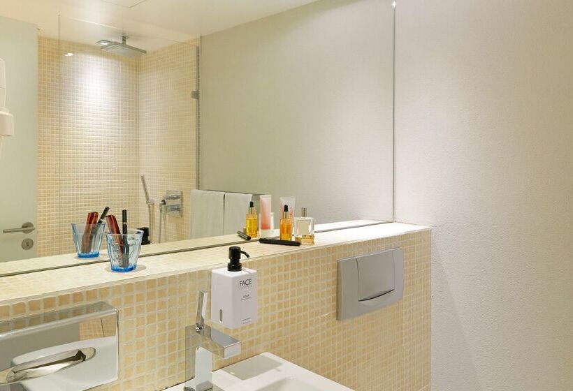 هتل Scandic Front