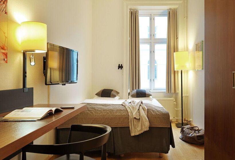 هتل Scandic Webers