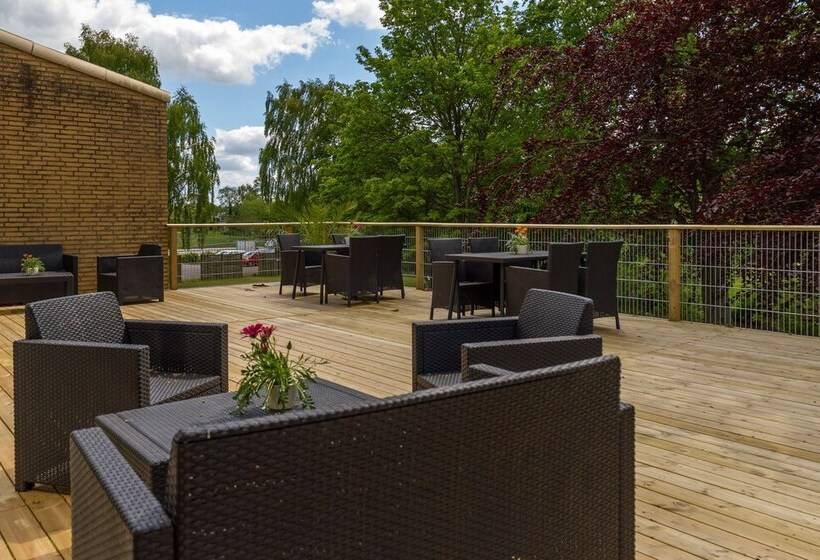 בית מלון כפרי Sdr. Omme Kro &