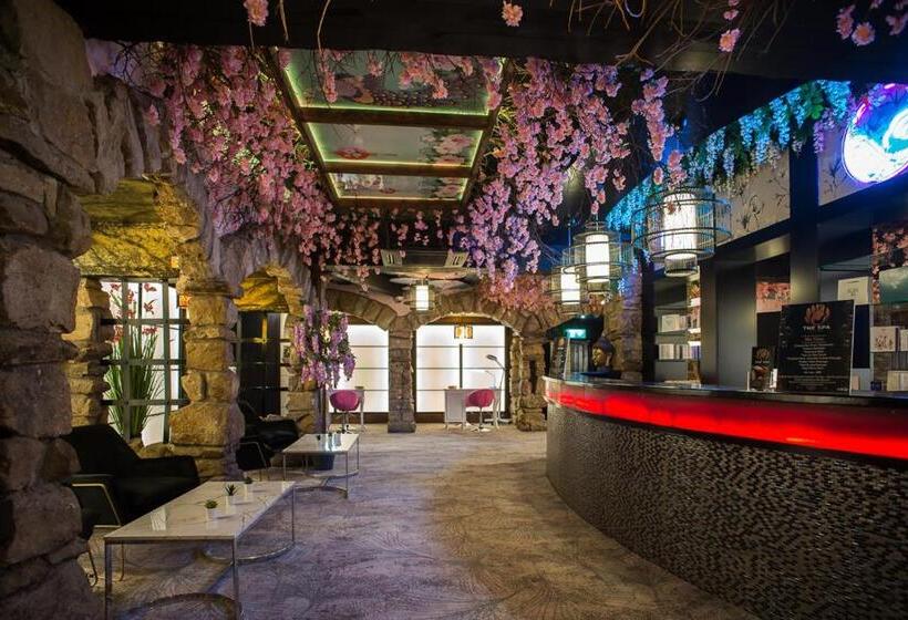 Holyrood Hotel   Leisure Centre & The Spa At Orchids