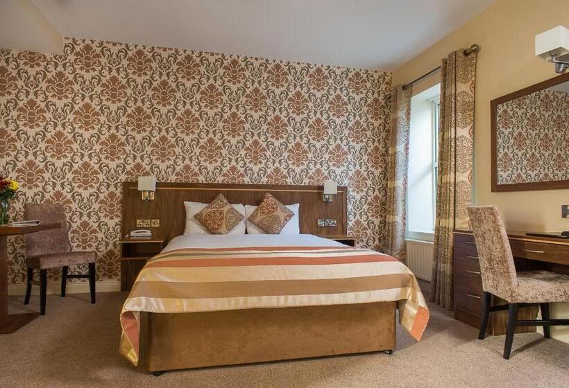 Holyrood Hotel   Leisure Centre & The Spa At Orchids