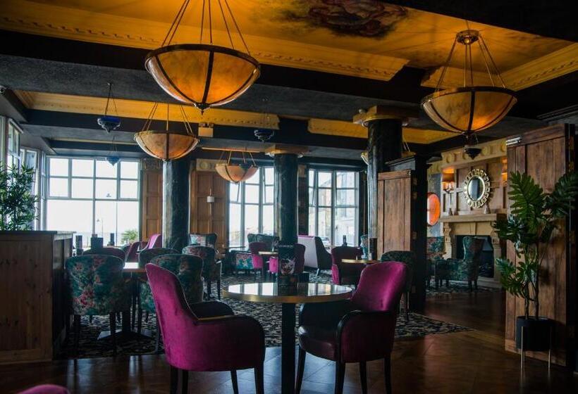 Holyrood Hotel   Leisure Centre & The Spa At Orchids