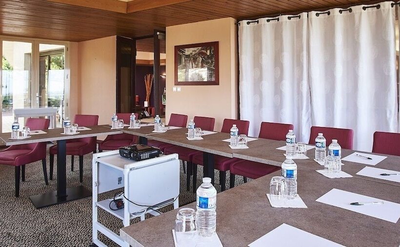בית מלון כפרי Logis Hôtel De La Bruyere