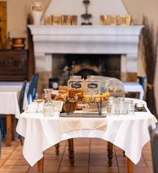 בית מלון כפרי Auberge De La Tour