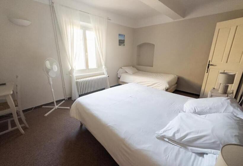 בית מלון כפרי Auberge De La Tour