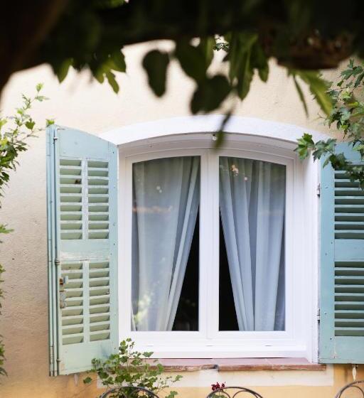 בית מלון כפרי Auberge De La Tour