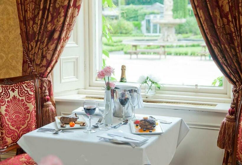 فندق Finnstown Castle