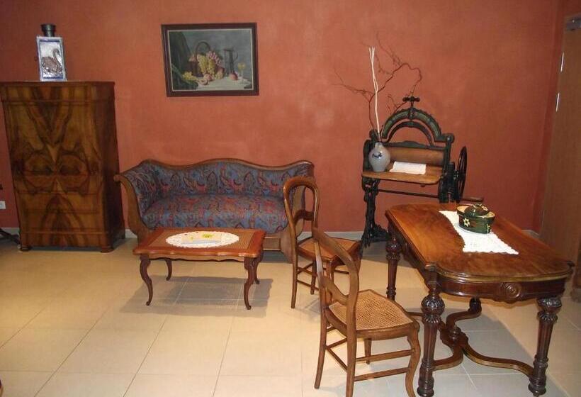 هتل Hostellerie Au Cygne