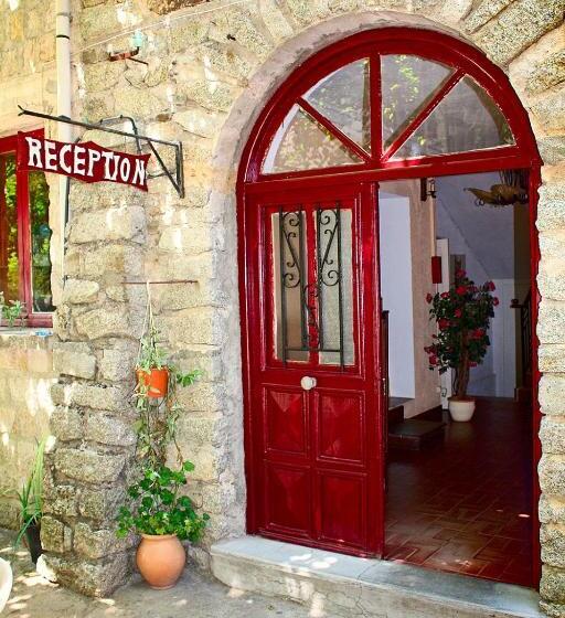 هتل Hôtel Pub Le Petit Bosquet