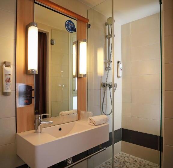 هتل Ibis Montpellier Centre Polygone