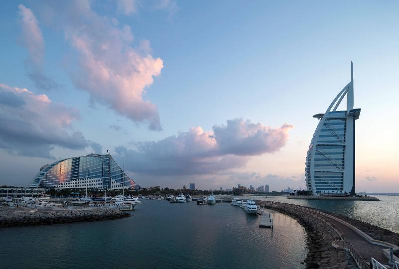Jumeirah Beach Hotel Dubai
