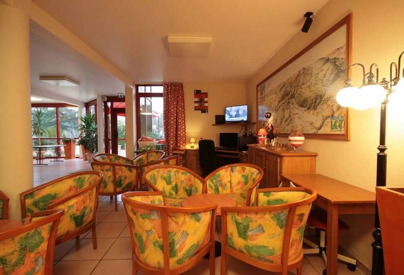 فندق Logis Auberge La Diege