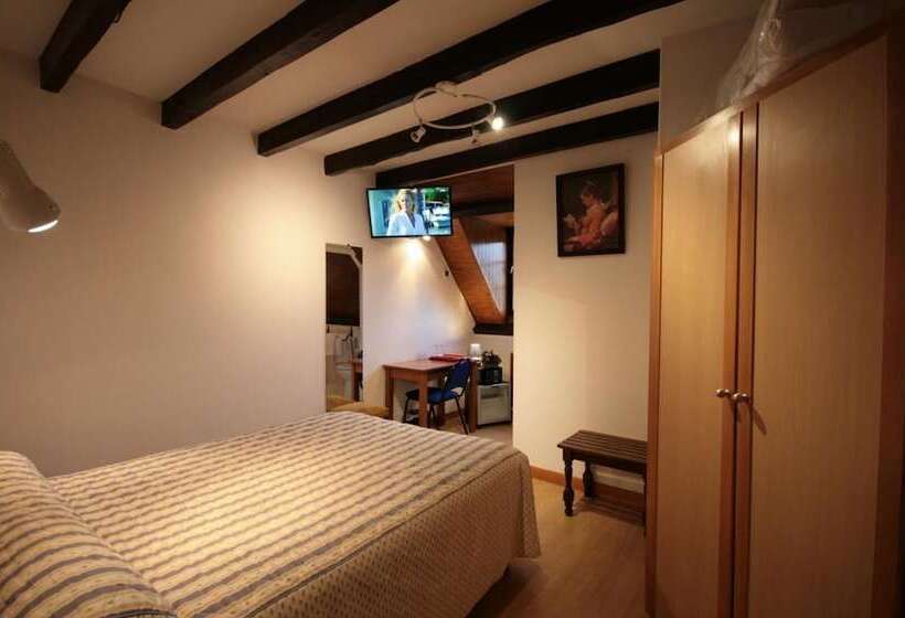 فندق Logis Auberge La Diege